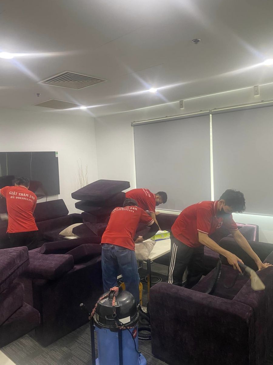 vệ sinh ghế sofa giá rẻ tại nhà